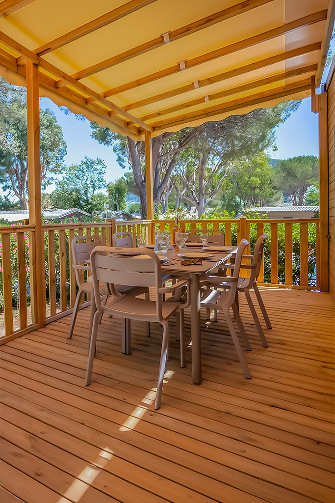 camping pas cher a la crau dans le var